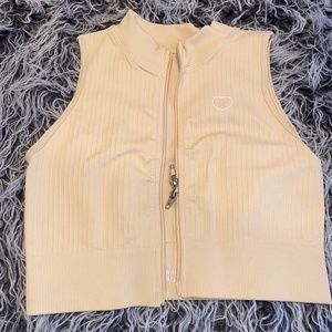 Gym top with double zippers
